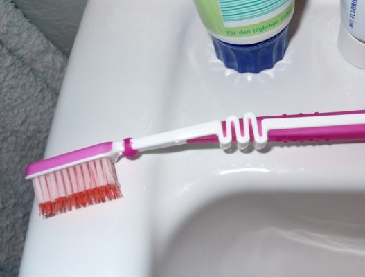 04_Herkner_toothbrush
