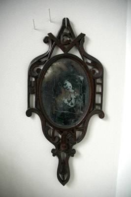 EB_hand_mirror