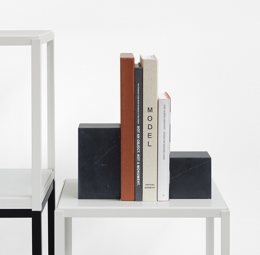 E15_Bookends