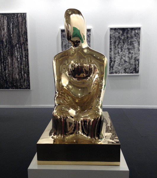 CKDubai_goldsculpture