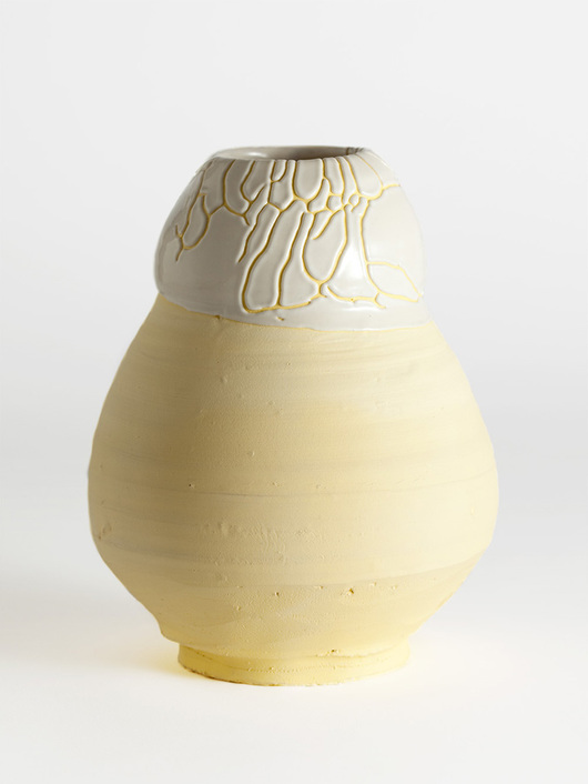 yellow_kairagi_vase