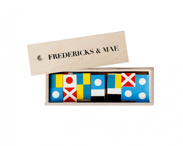 FREDERICKS_FLAG_DOMINOS