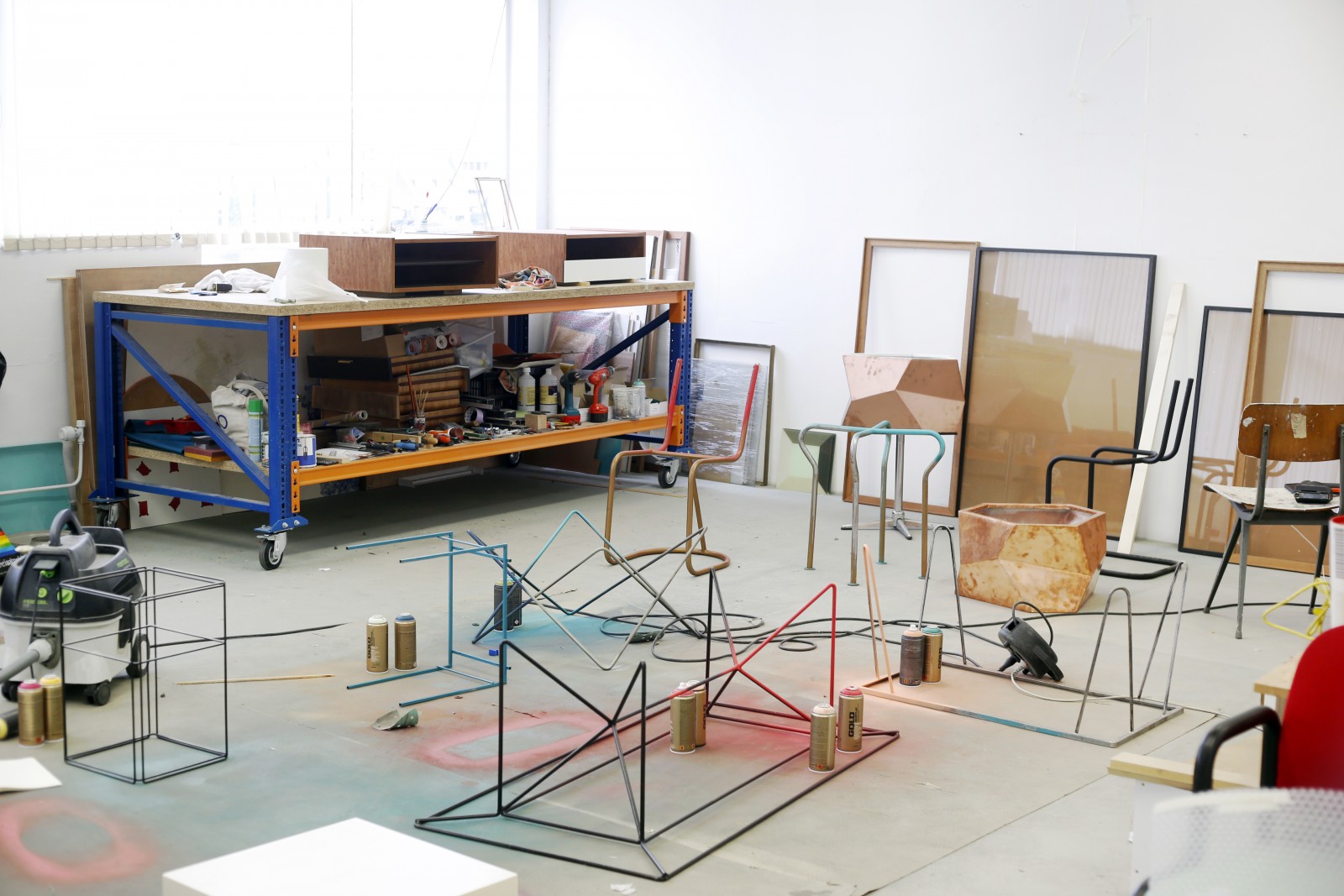 Dutch Artist Thomas Raat - Sight Unseen