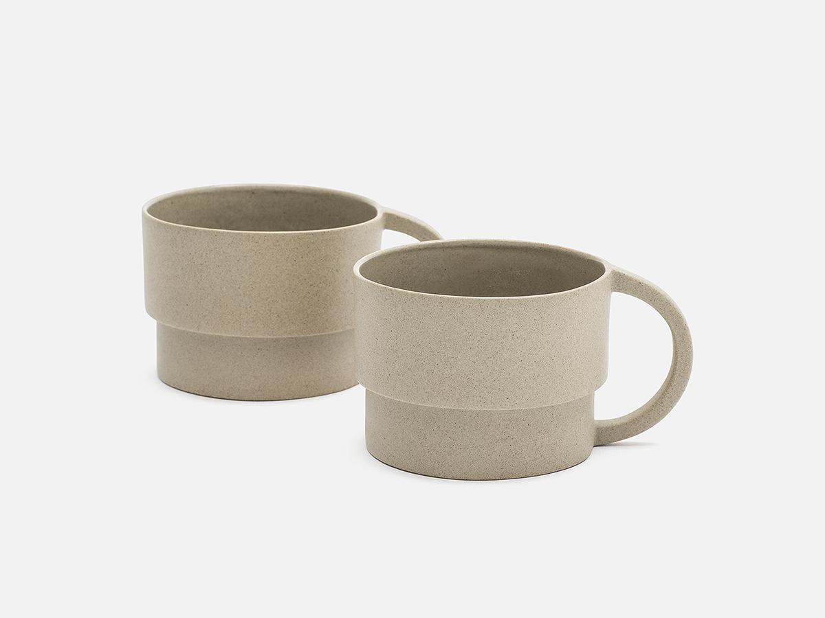 Photo_by_Antti_Pulli_Sand_mugs_by_Nobel_sm