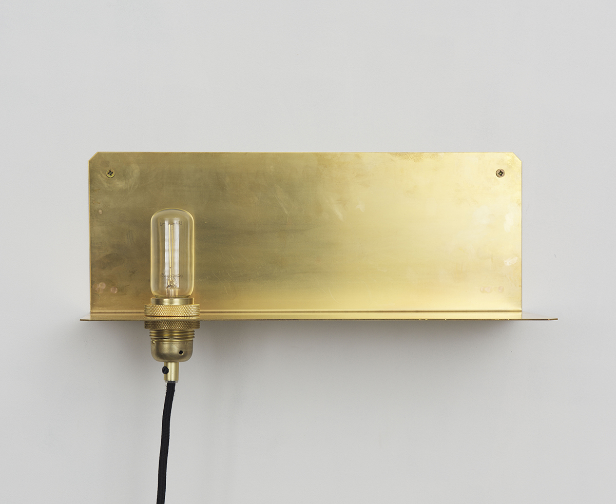 Brass_90degree_wall_Frama