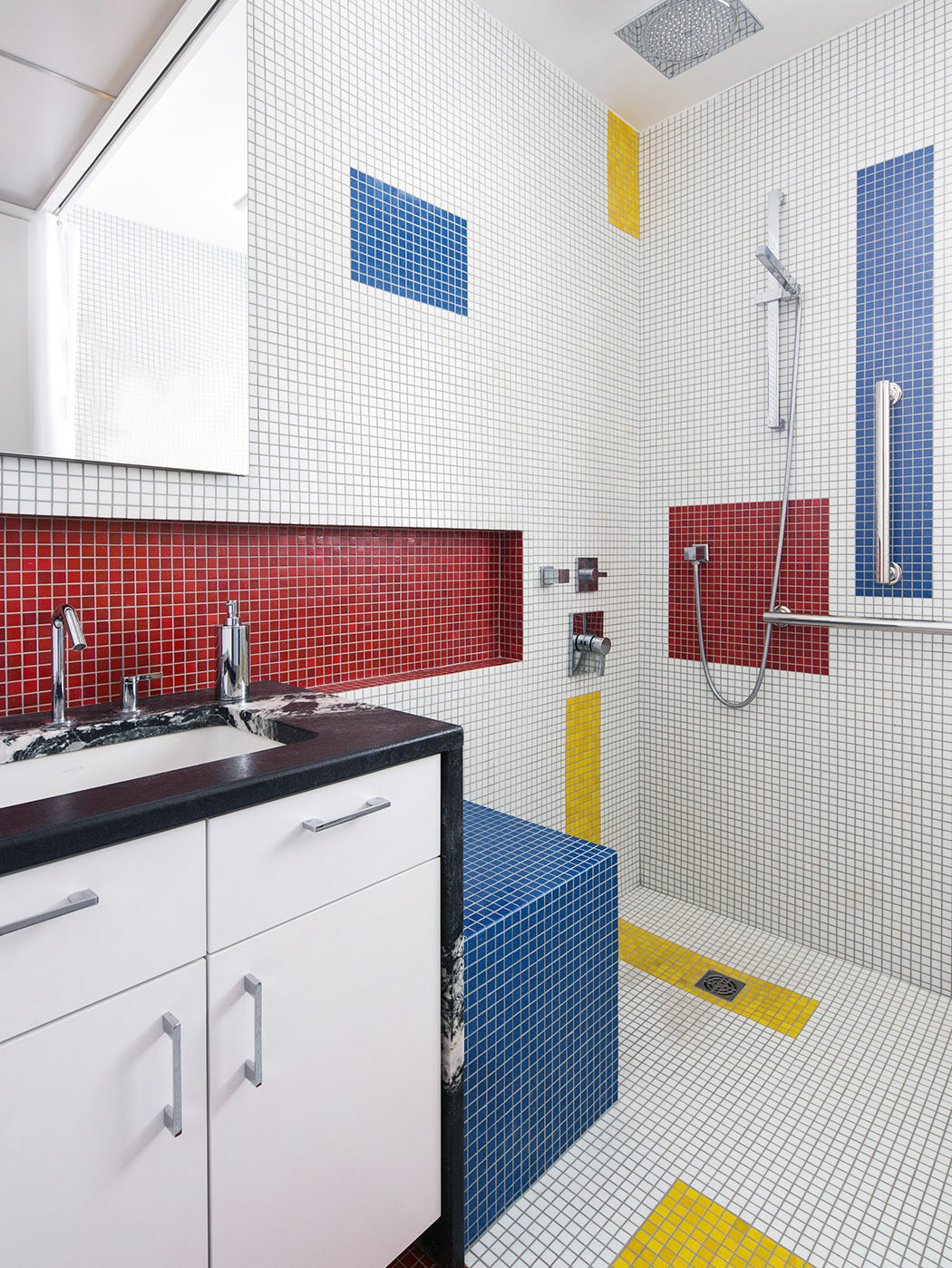 Bathrooms_Contemporist_Mondrian