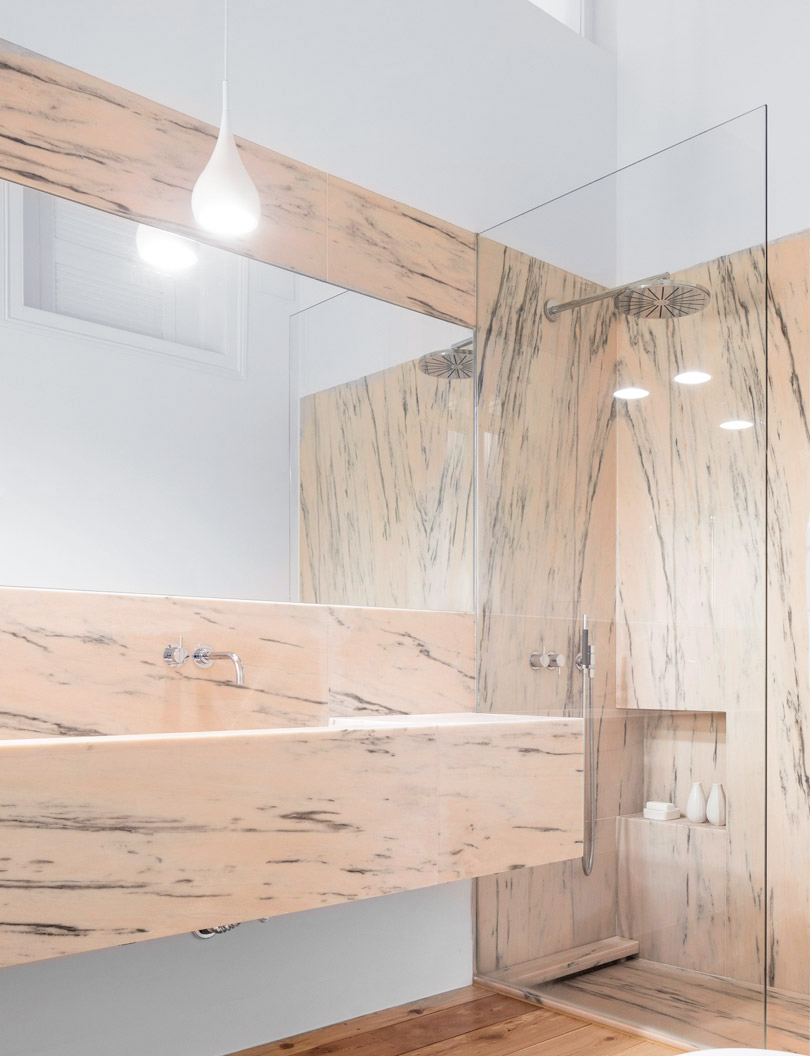 Bathrooms_Dezeen_RarStudio