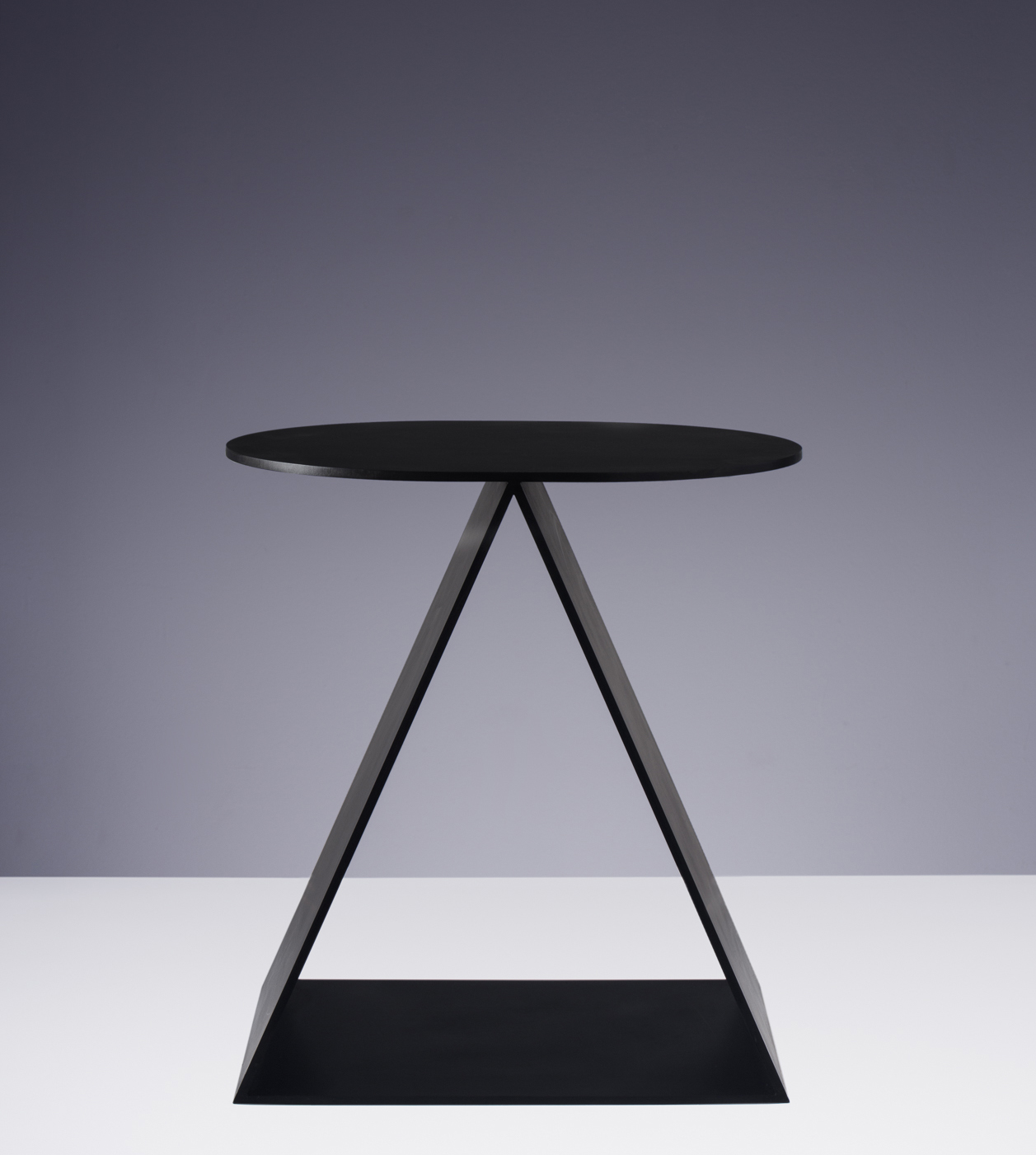 UH_Tack_Color_Stool