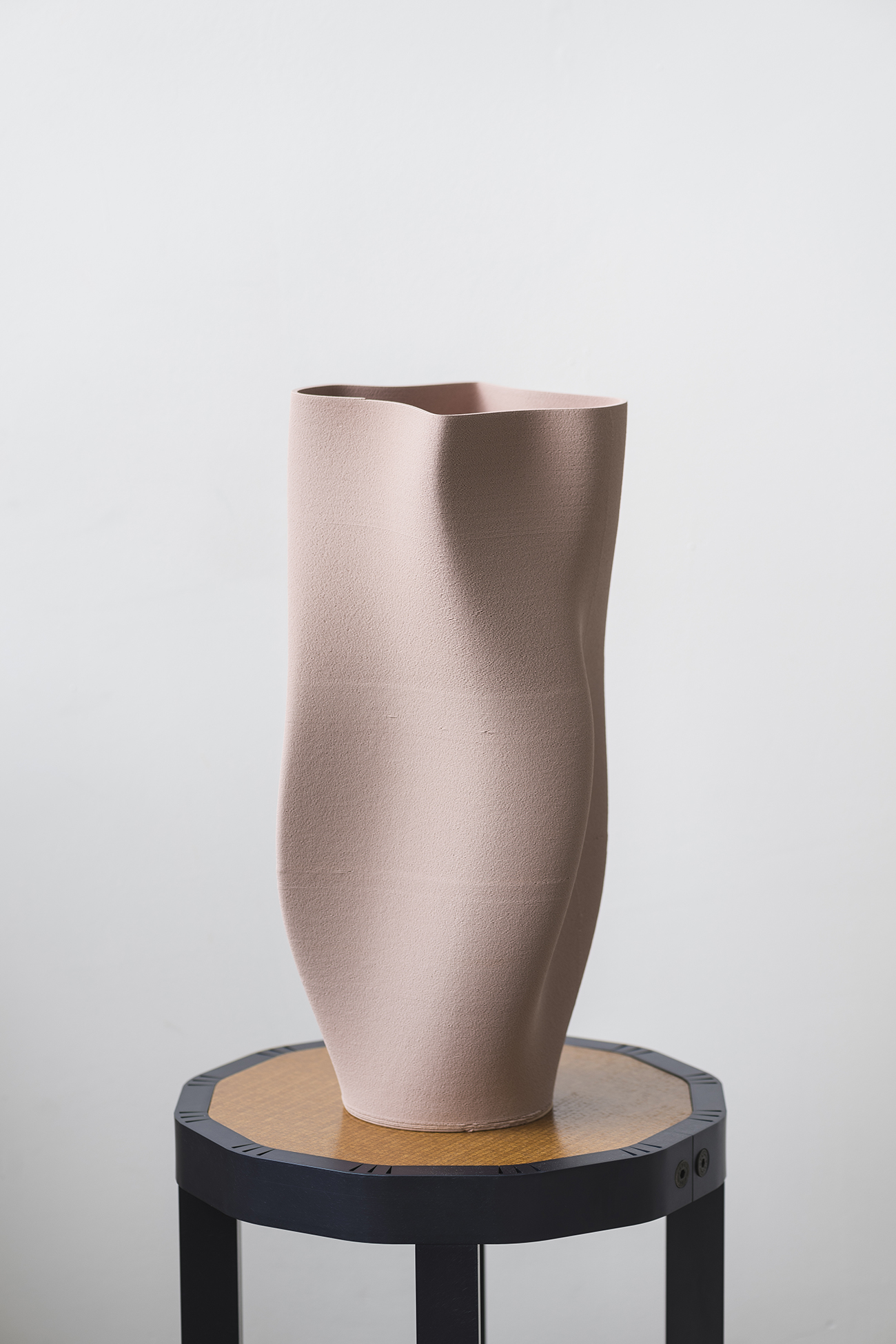 Olivier Van Herpt - Functional 3D Printed Ceramic Vase 1