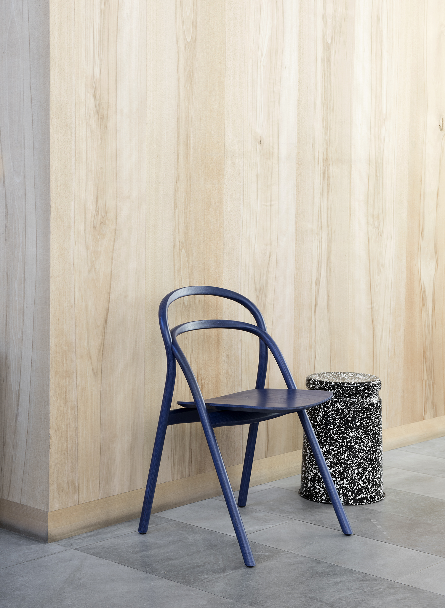 UDON_CHAIR_LIFESTYLE_3