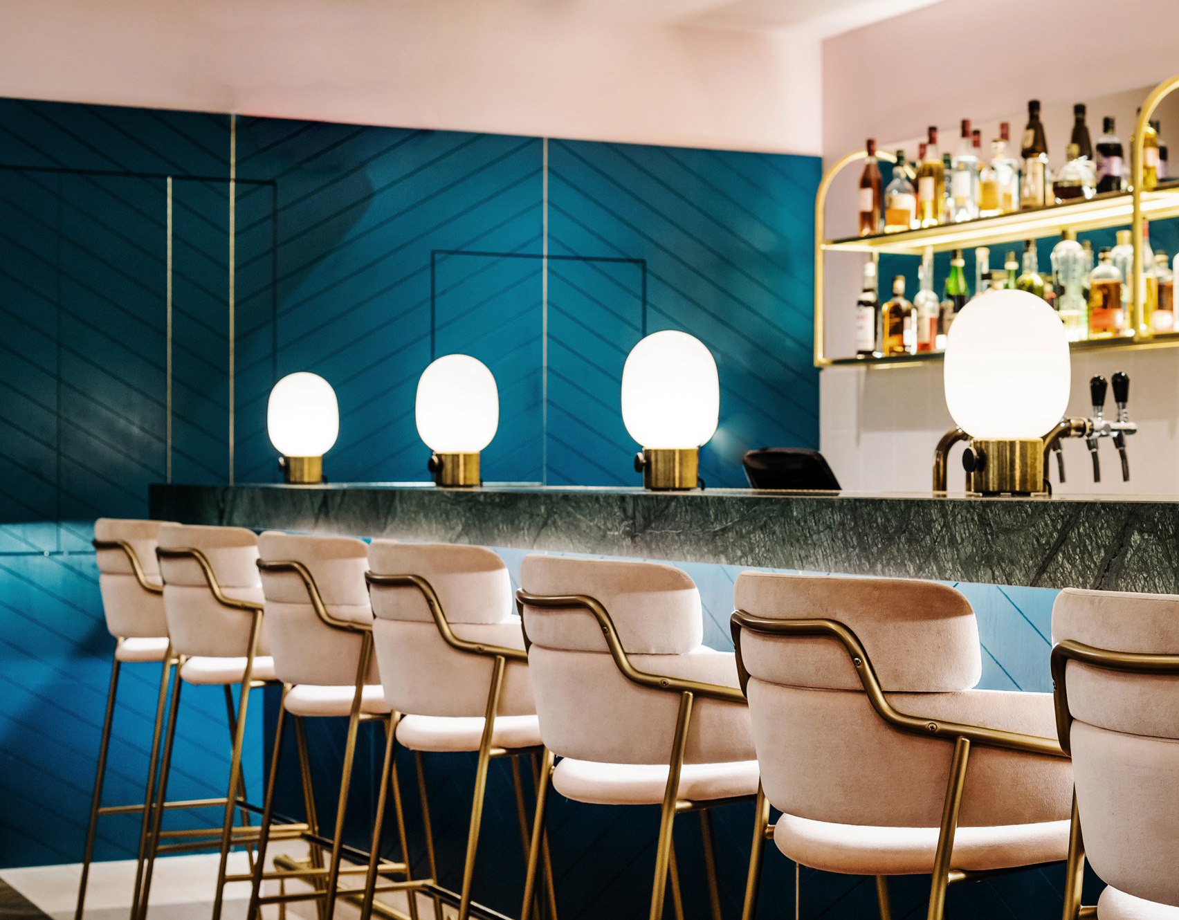 clerkenwell-grind-biasol-restaurants-bars-interiors-london-uk_dezeen_hero