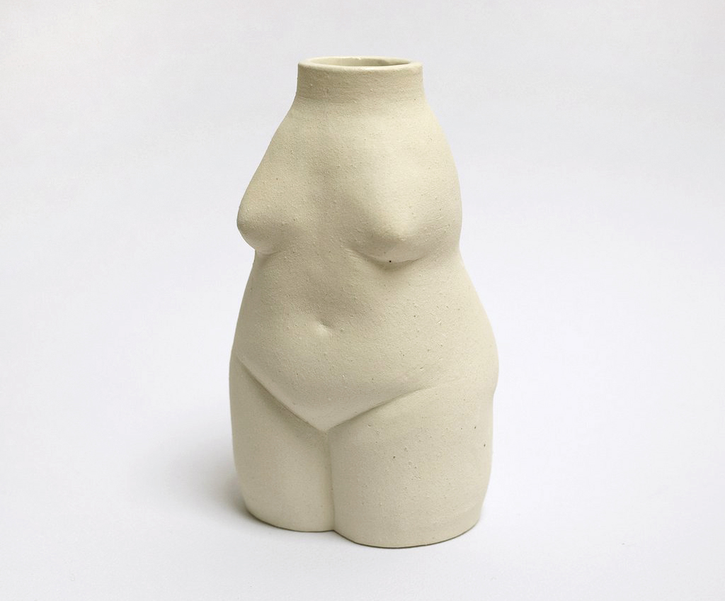 SS_RachelSaunders_WomanVase