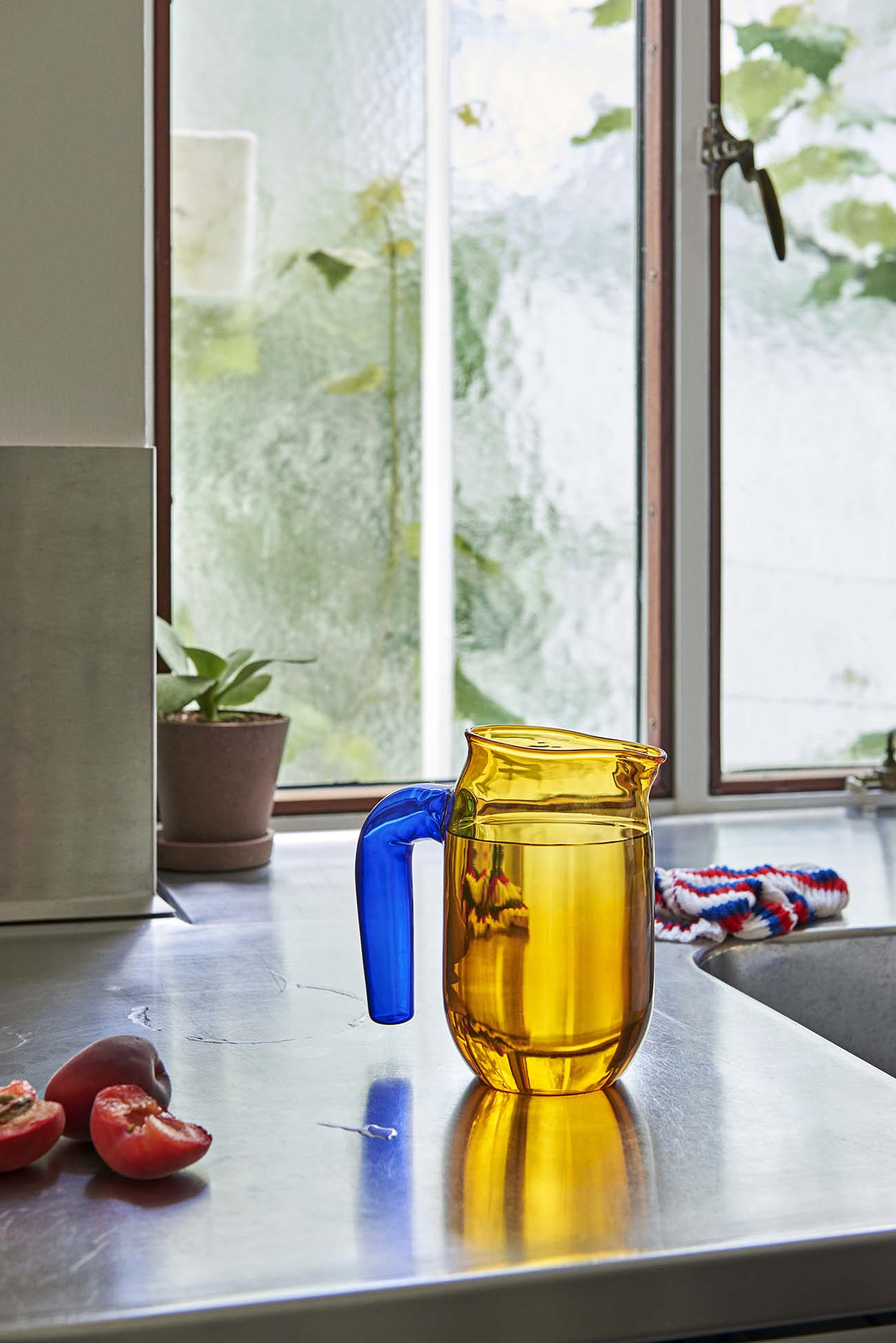 Jug S amber_Kitchen Cloth tricolore blue