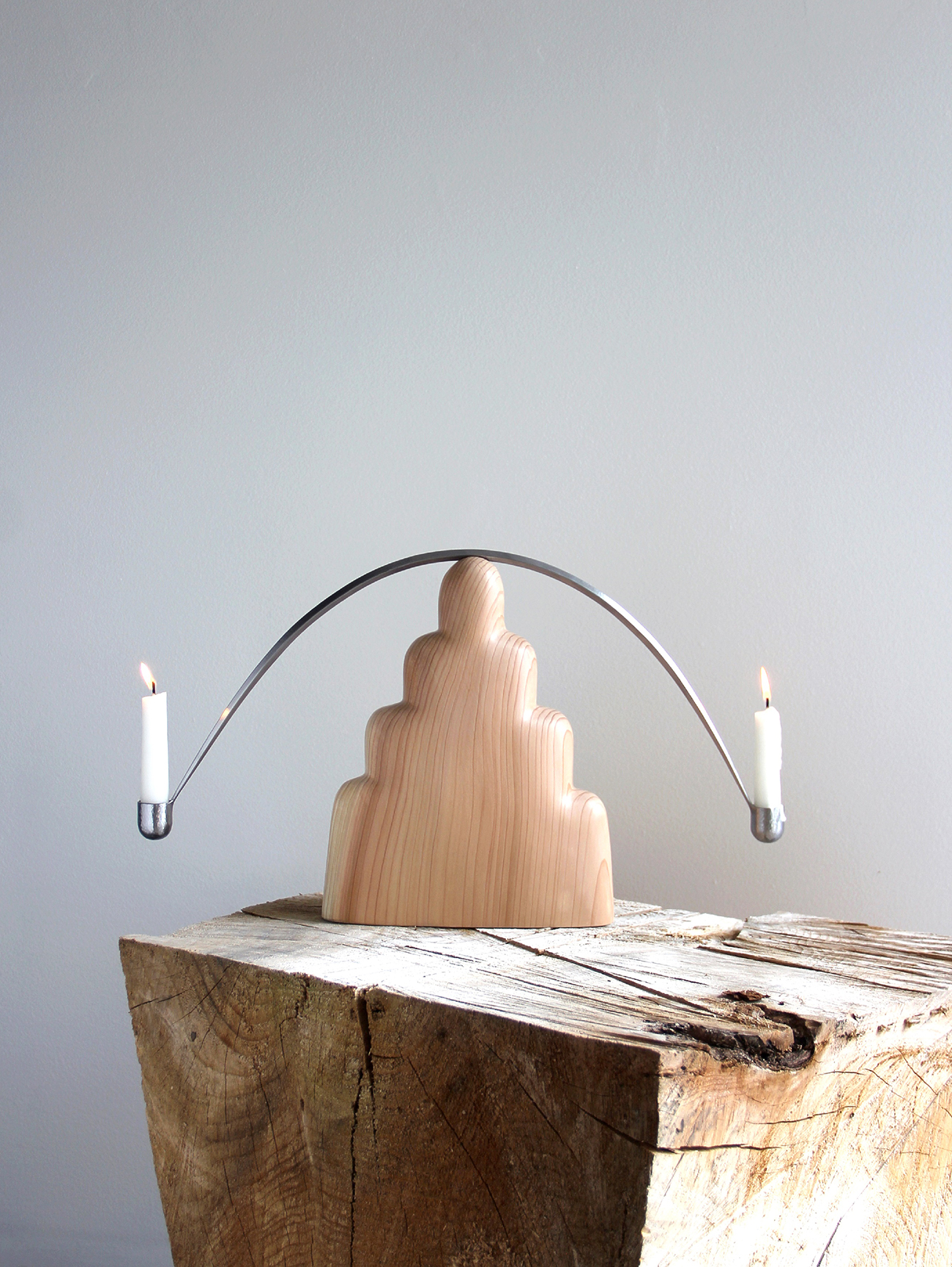 ariele_alasko_cedar_candleholder