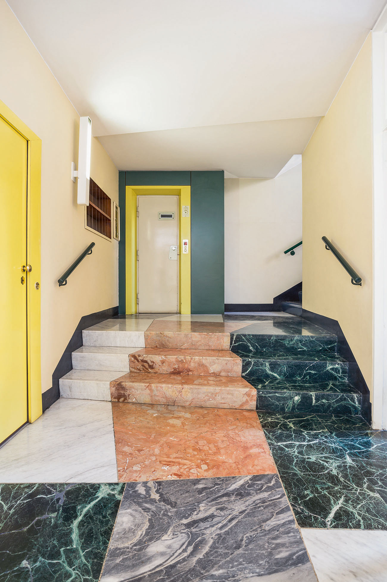 fo_entryways_of_milan_p333_