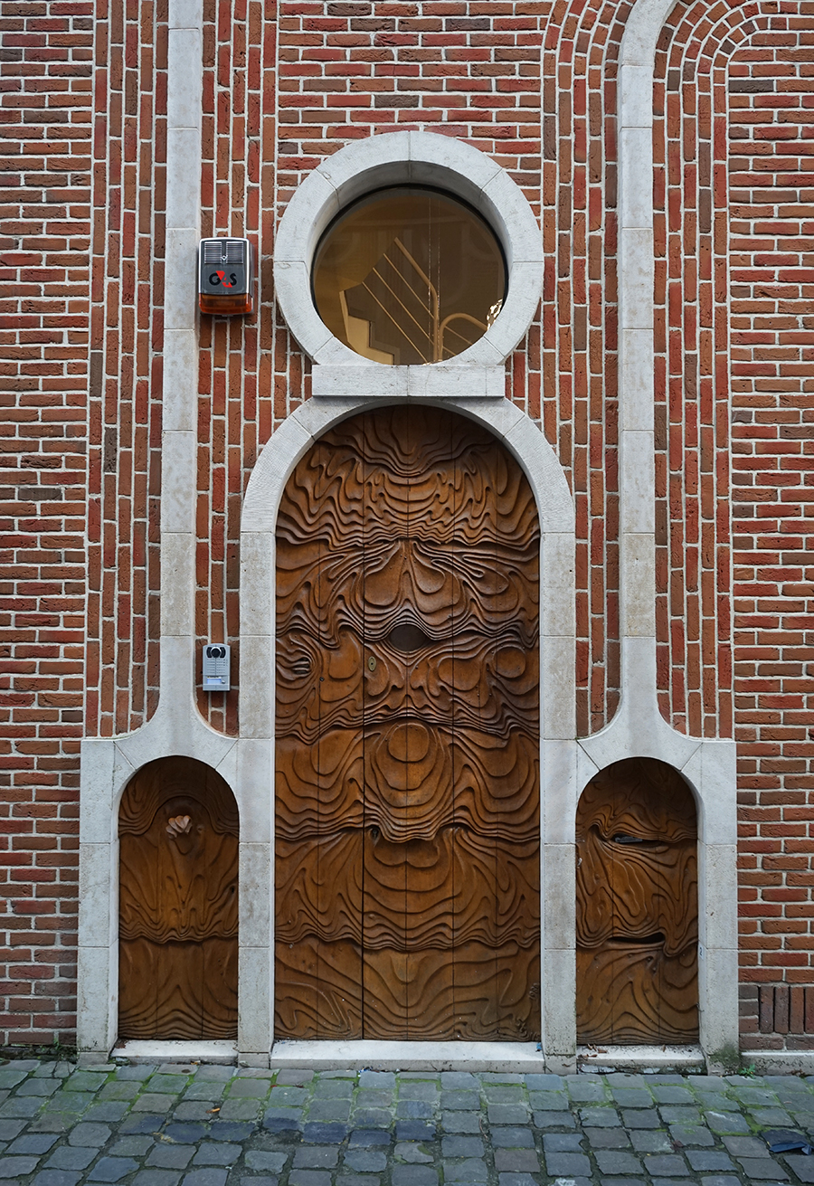 Adam Štěch The Doors of Modernist Architecture