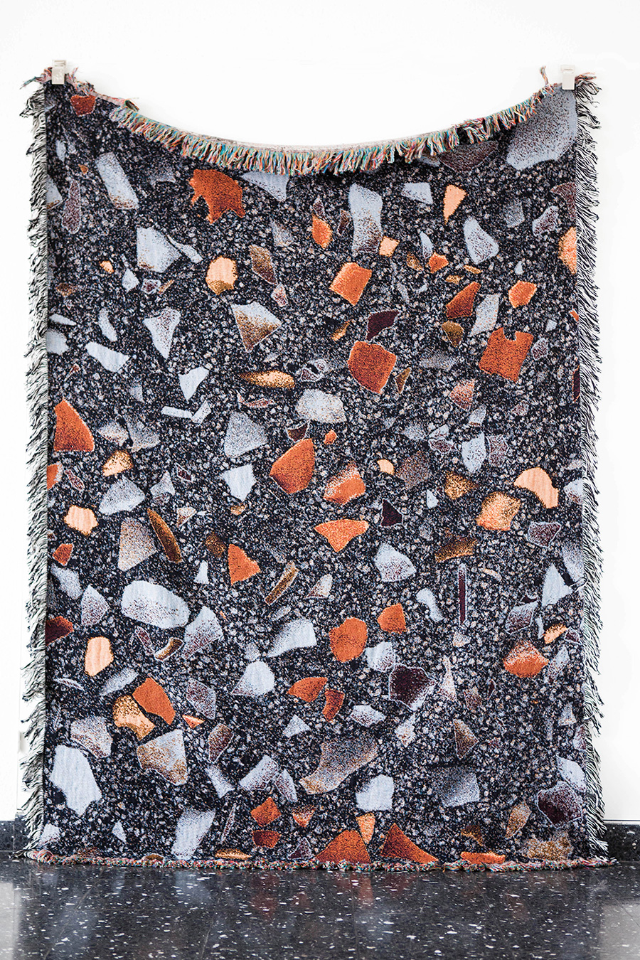 Blanket_Terrazzo_Multicolor_Black_01