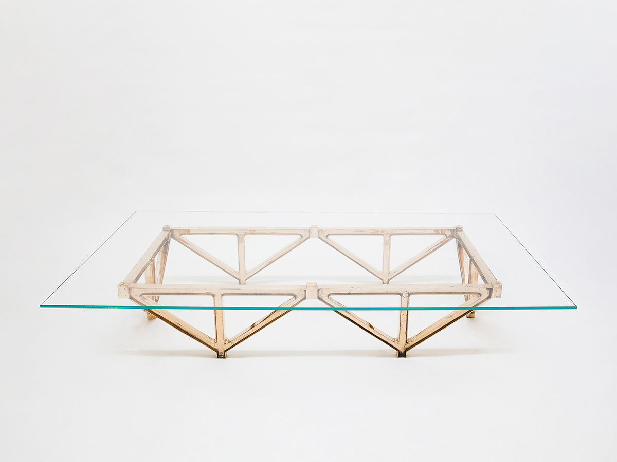 RUINS -Eiffel coffee-table 01