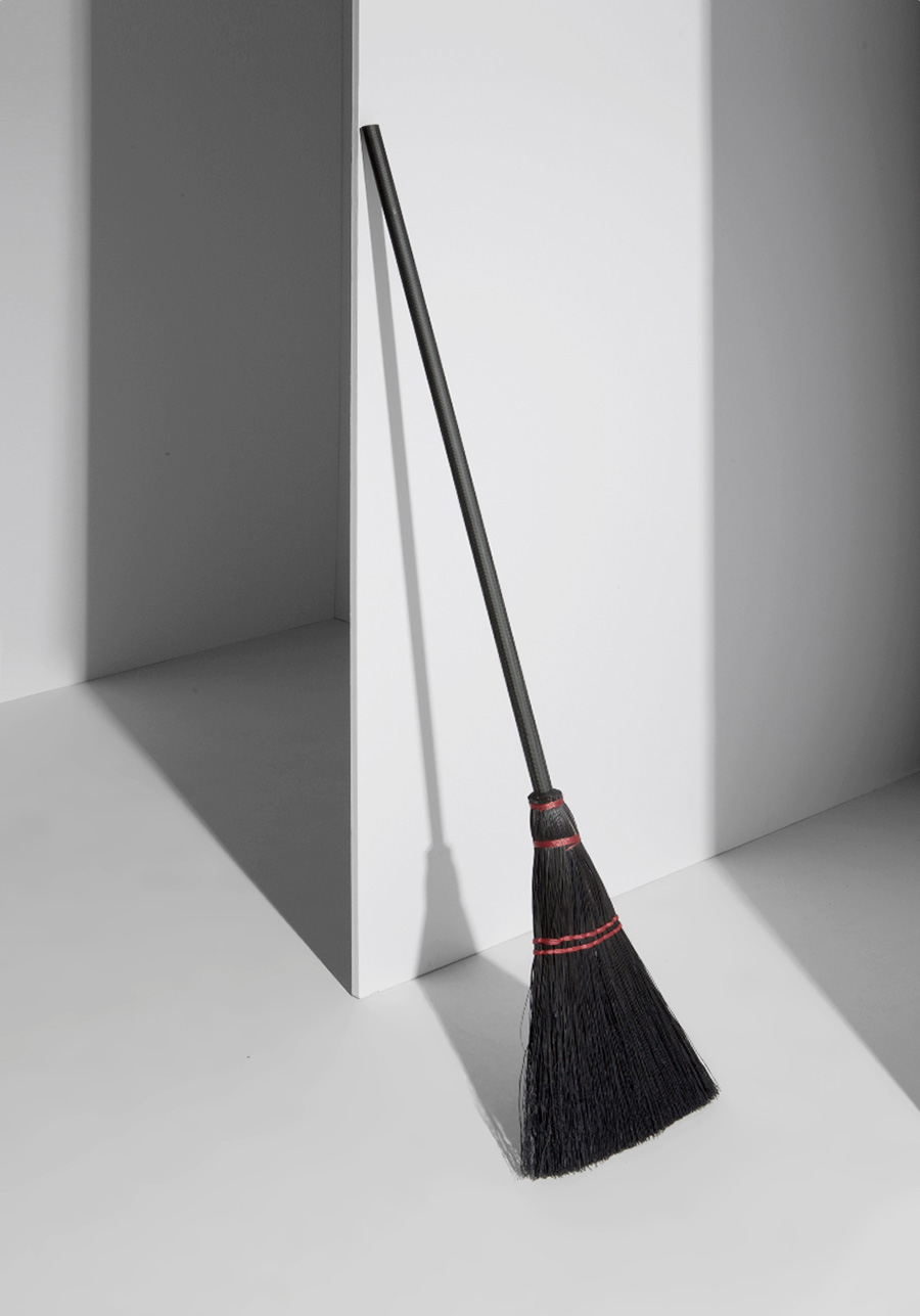 Chris_Specce_Ultra-Broom