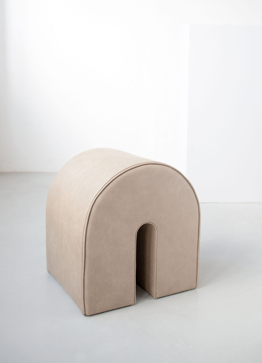 KristinaDamStudio_Curved_Pouf