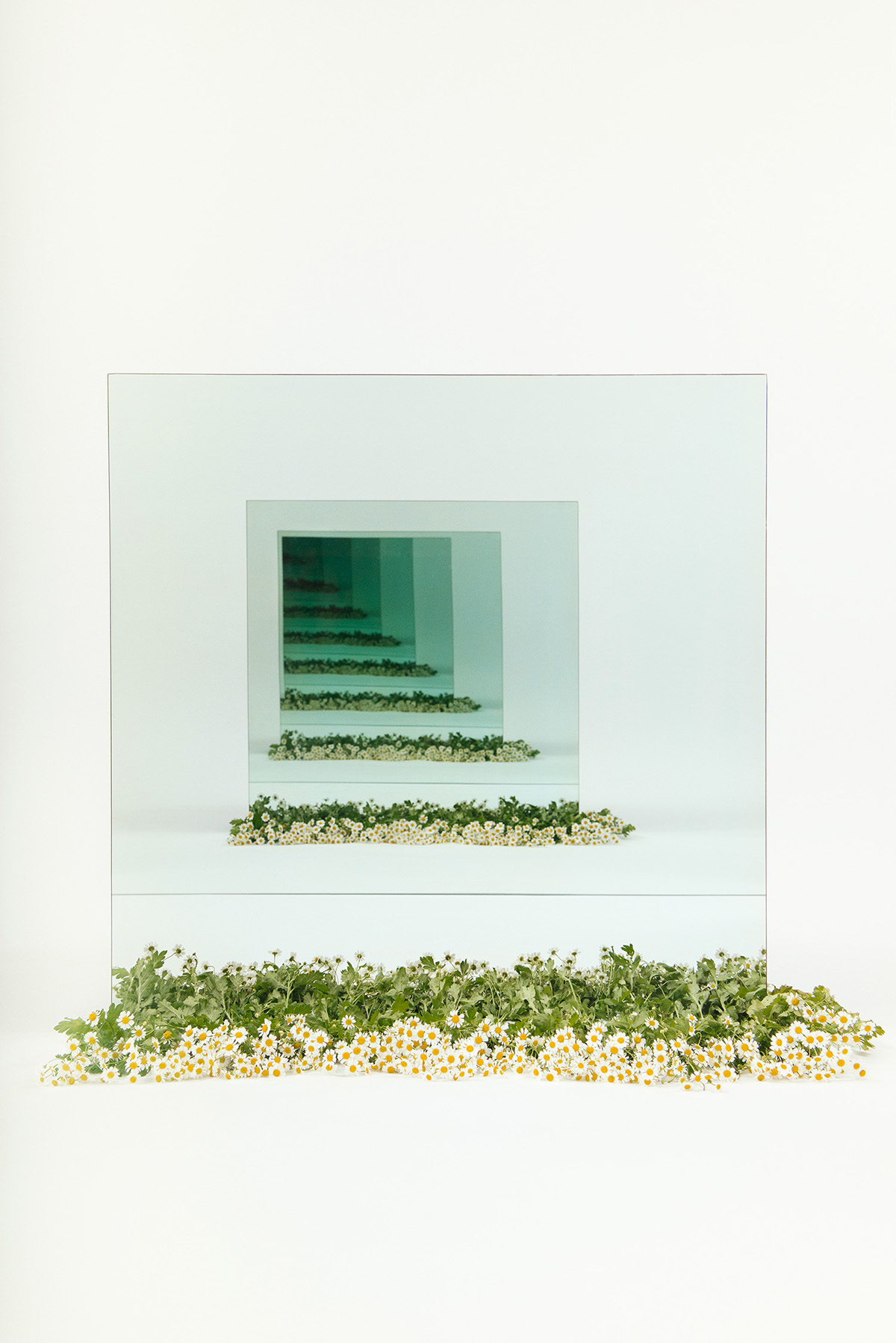 Infinite-Mirrored-Tunnel-Installations-by-Sarah-Meyohas-Yellowtrace-03