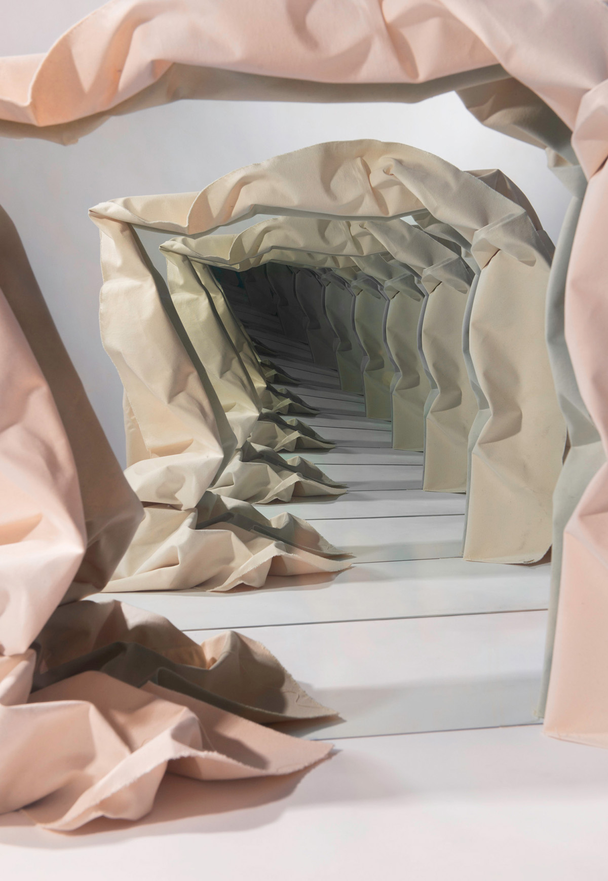 Infinite-Mirrored-Tunnel-Installations-by-Sarah-Meyohas-Yellowtrace-05