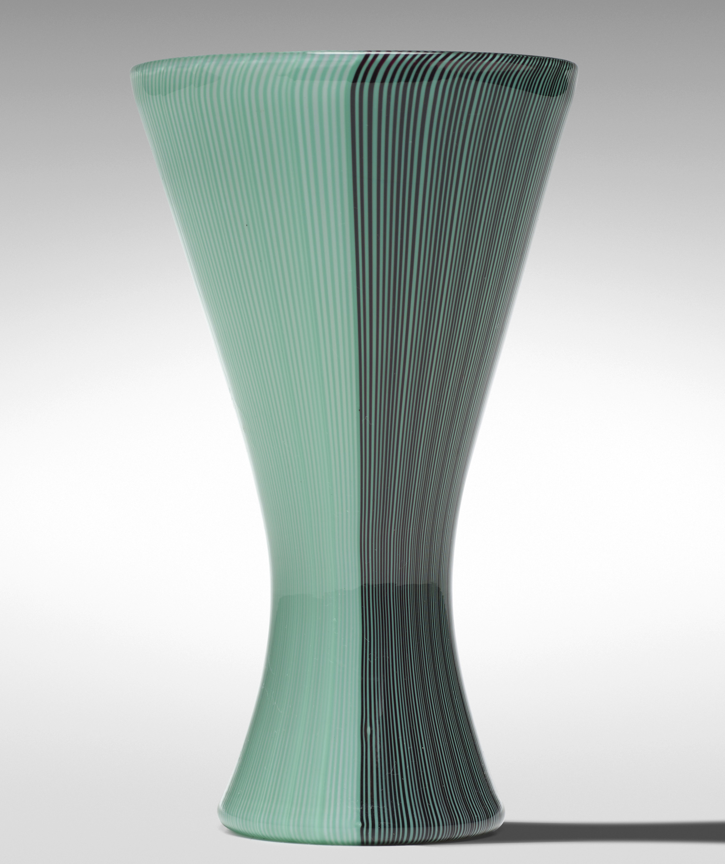 174_1_important_italian_glass_january_2019_carlo_scarpa_tessuto_vase__wright_auction