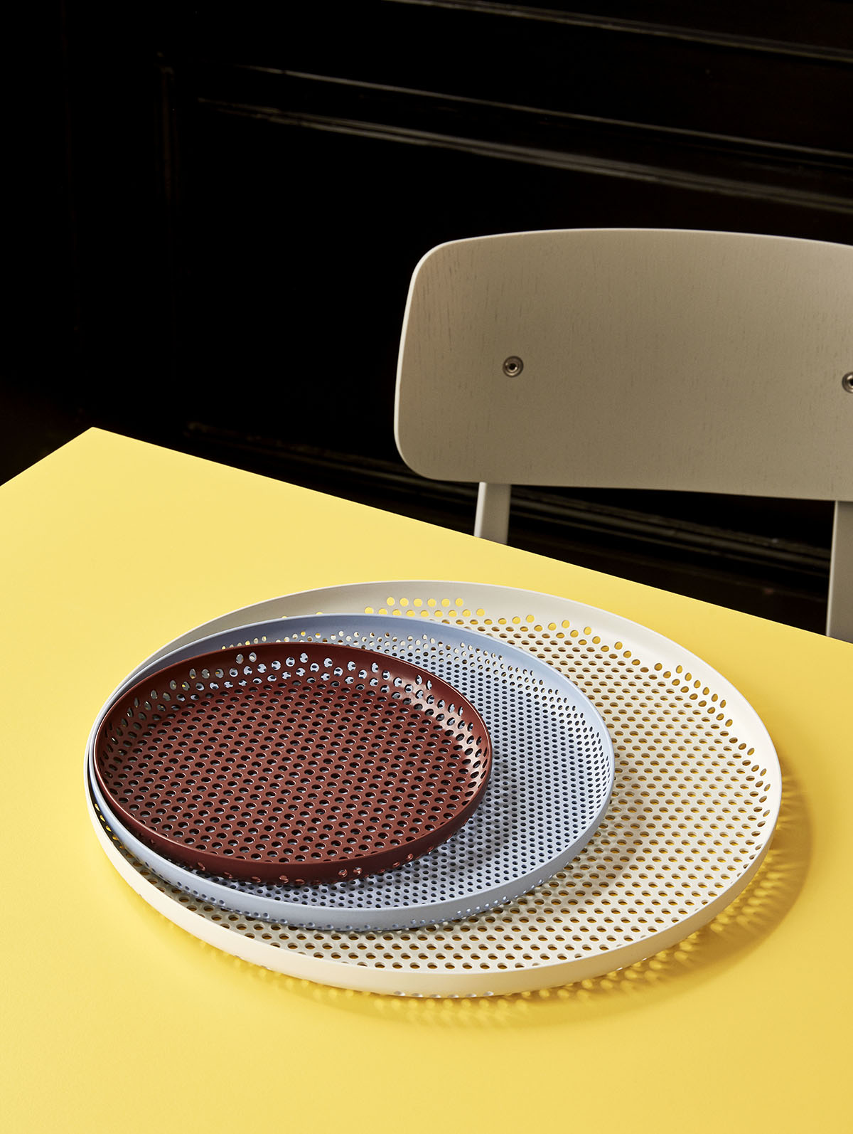 Perforated Tray_Result Chair beige