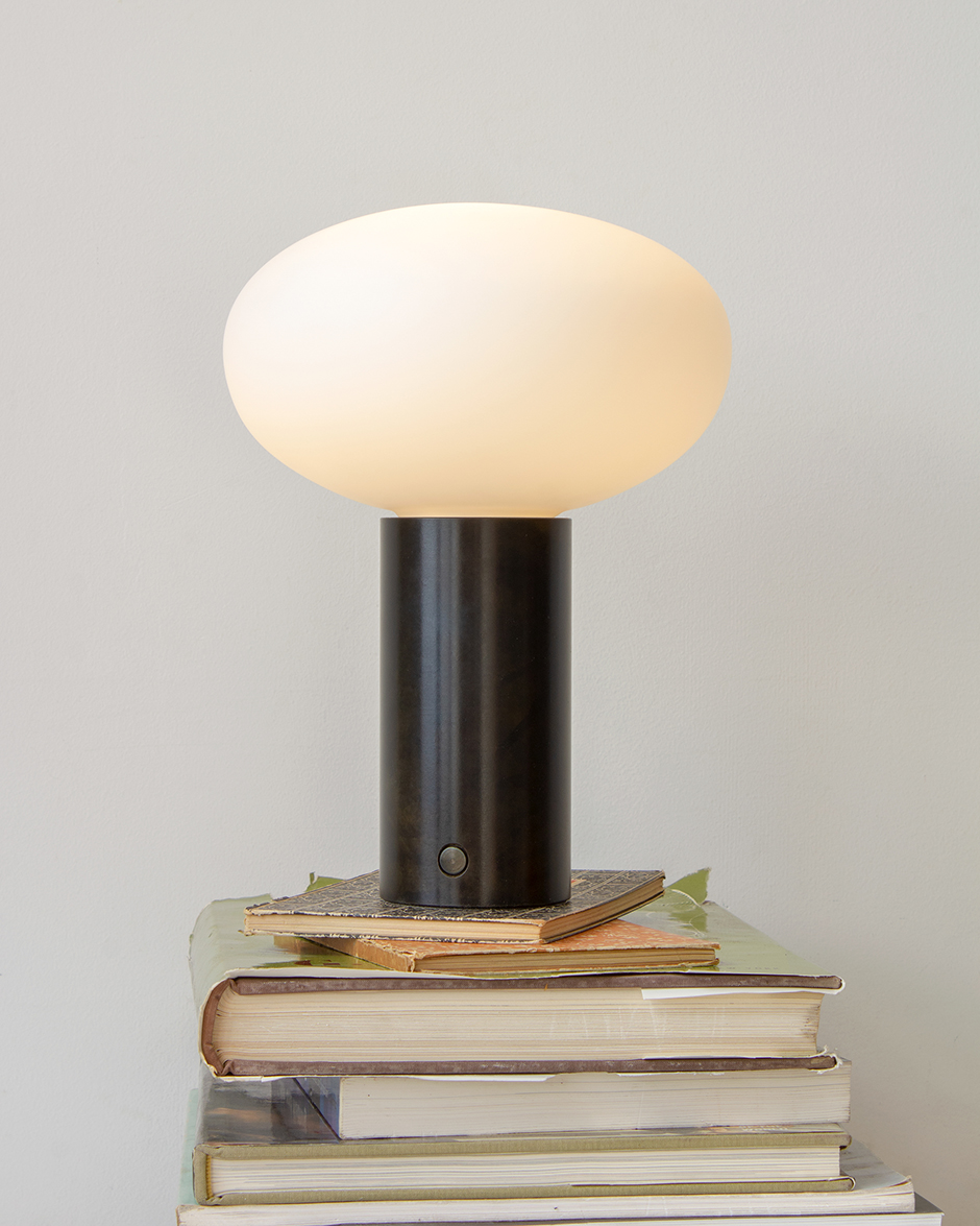 In-Common-With_Mushroom-Table-Lamp_Black