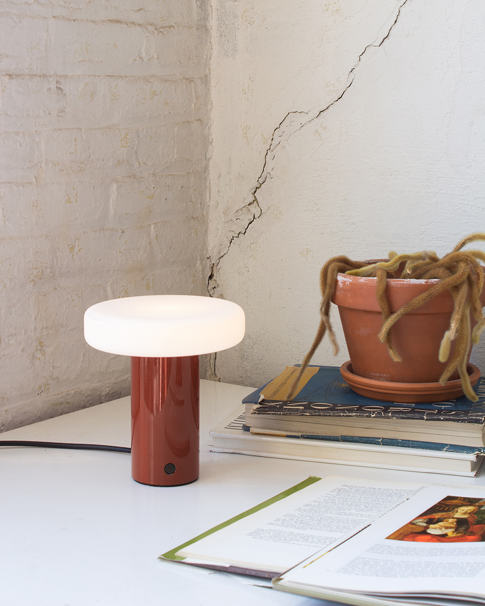 In-Common-With_Puck-Table-Lamp_Oxide-Red