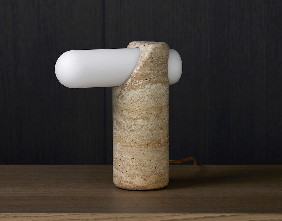 Particuliere_VIA-TABLE-LAMP-TRAVERTINE_DAN_YEFFET