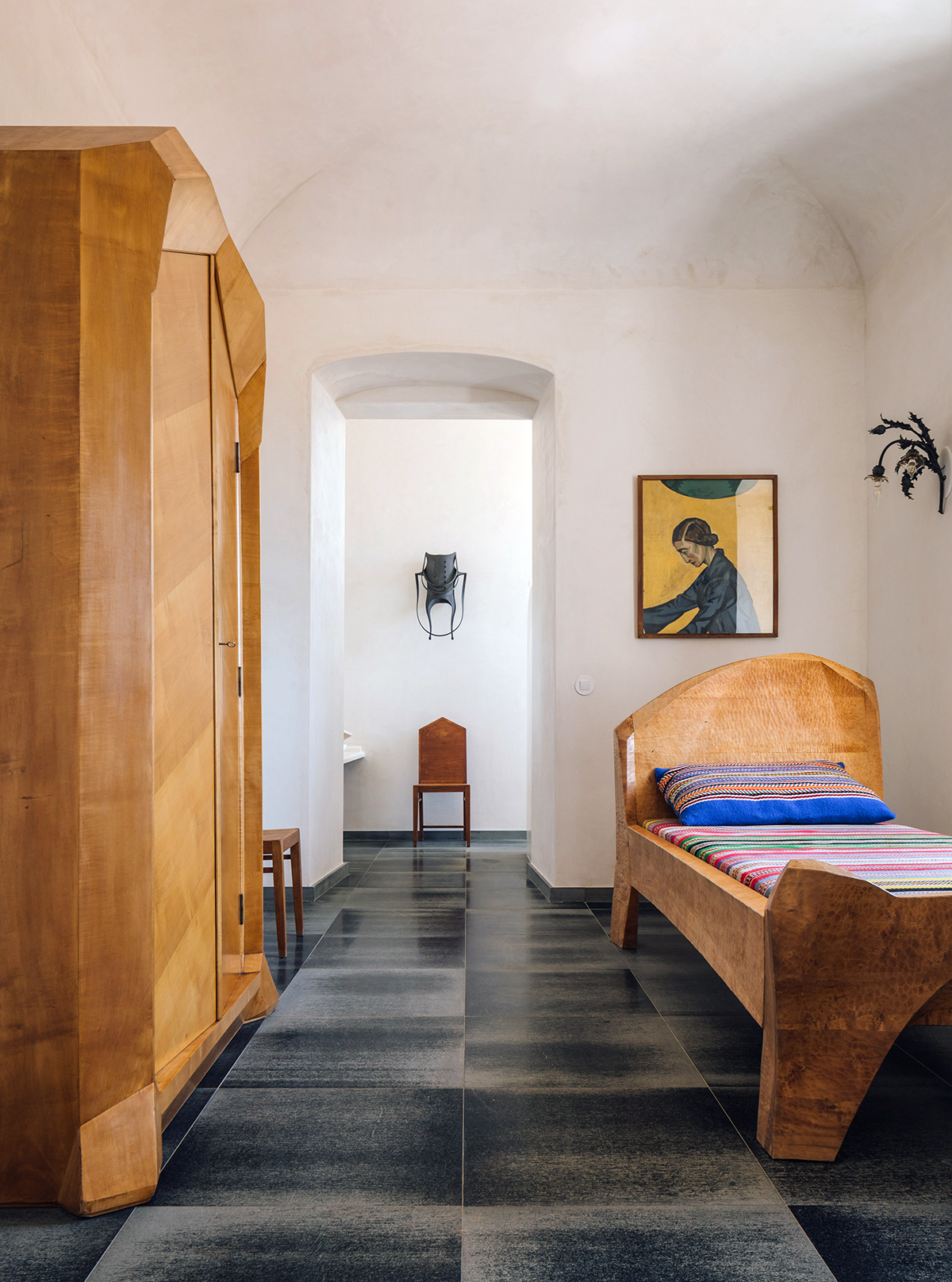 da-licenca-hotel-interiors-portugal-vitor-borges-franck-laigneau-social_dezeen_2364_col_11