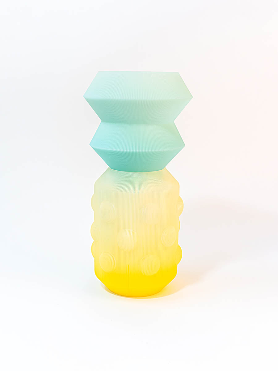 UAUPROJECT_BLURREDOBJECTS_vase6