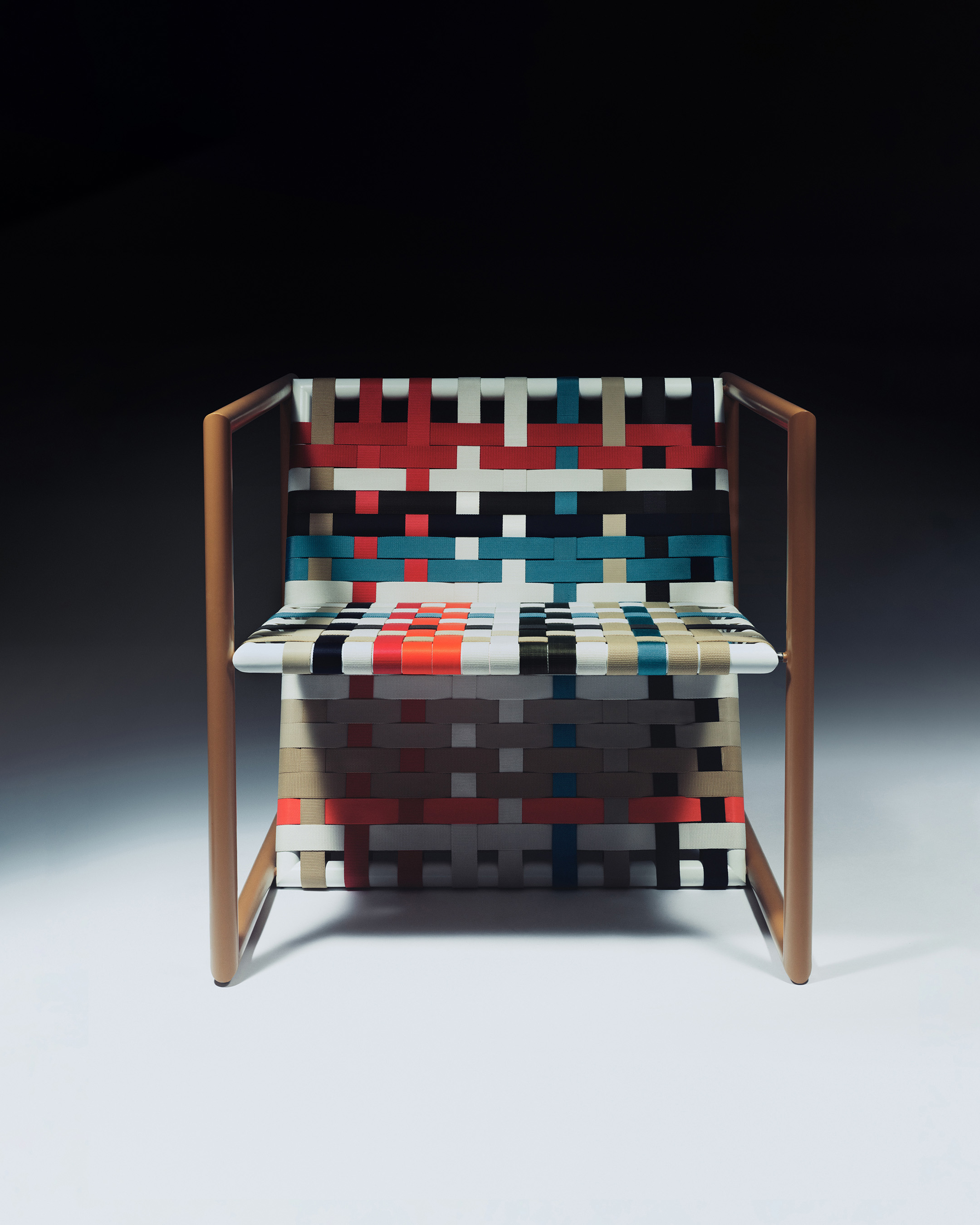 Jonathan Saunders Armchair Table