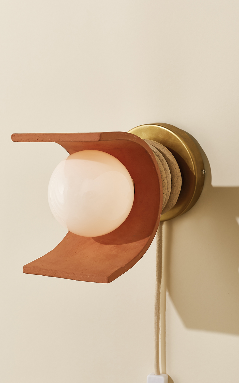 SIN_2020_lunar_sconce_03