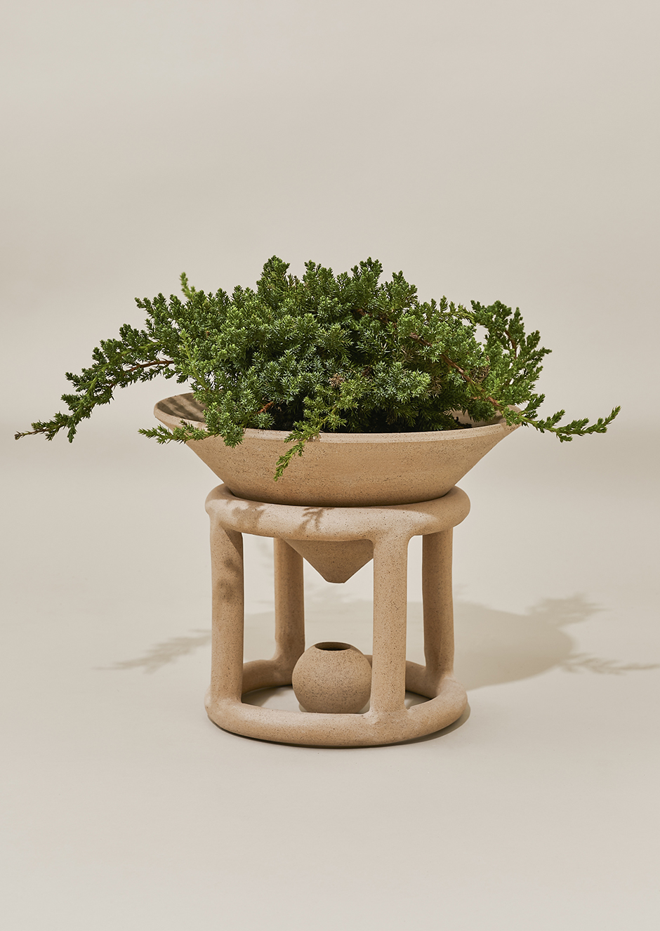 SIN_SS2020_resovoir_floor_planter_sand_01