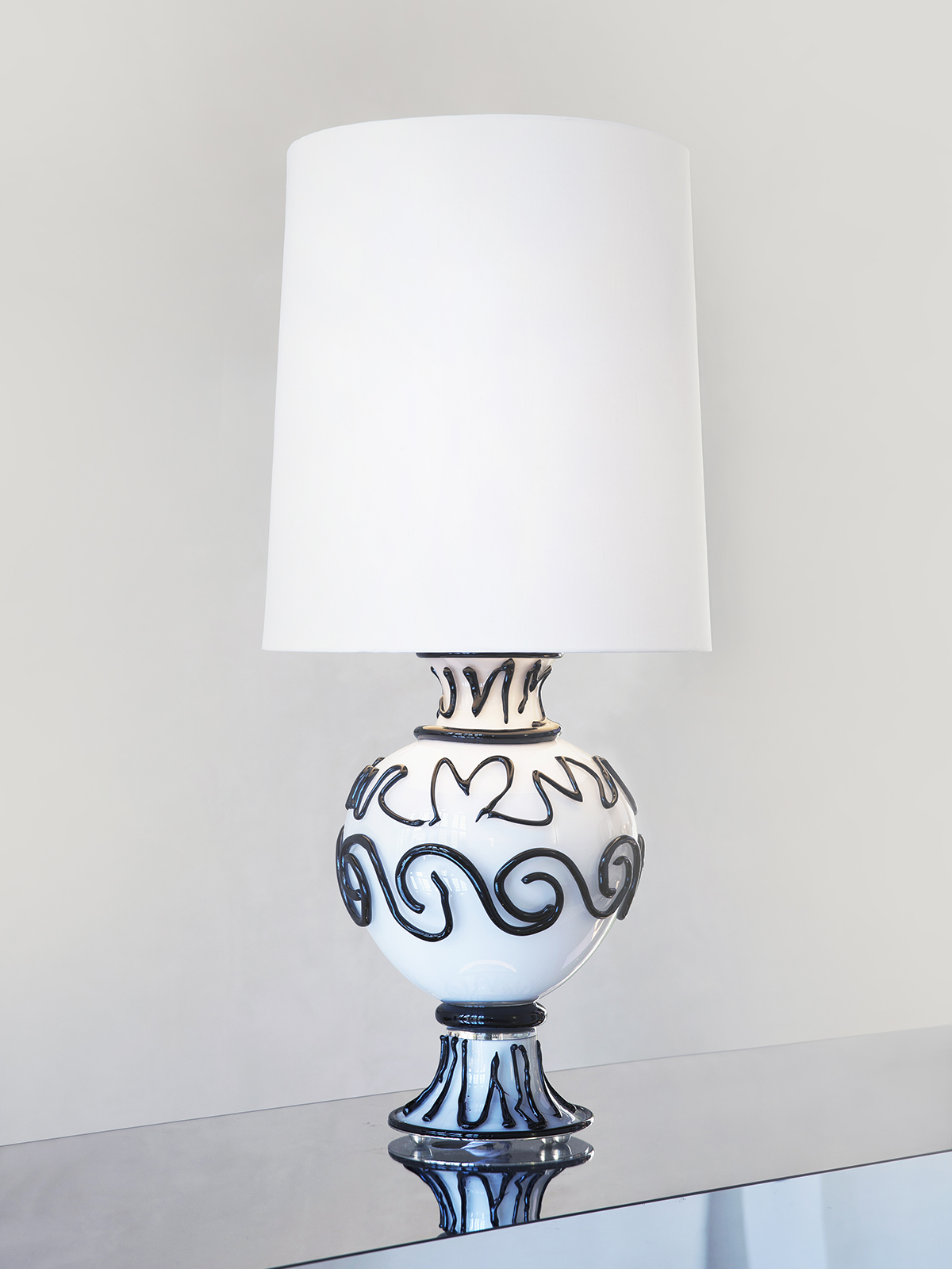 1. MB Table Lamp 'Greek'