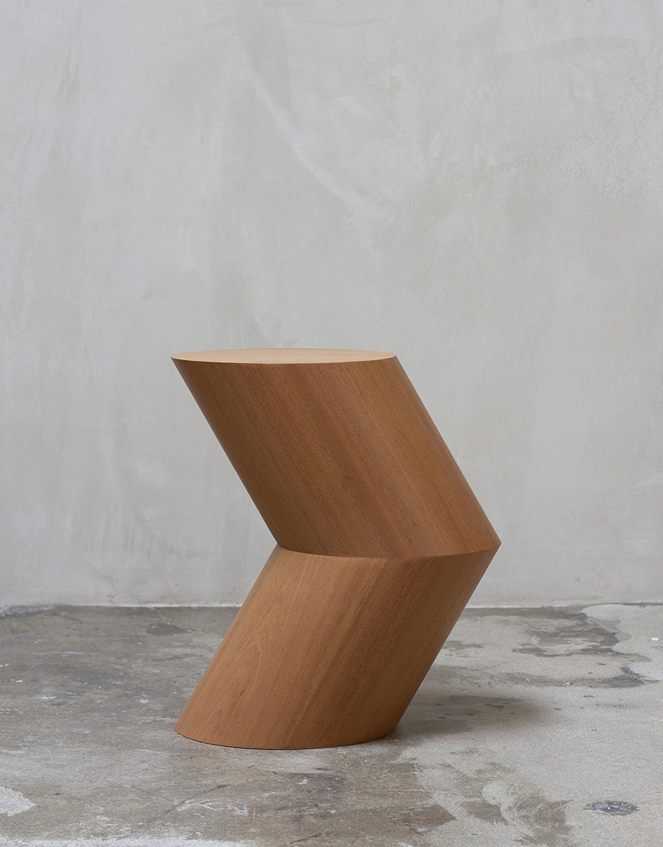 EstudioPersona_Arrow-Sidetable