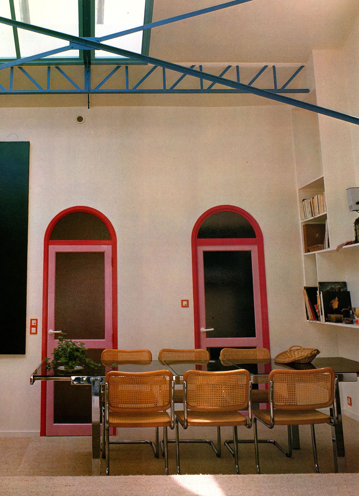 INTERIORS IN COLOR10