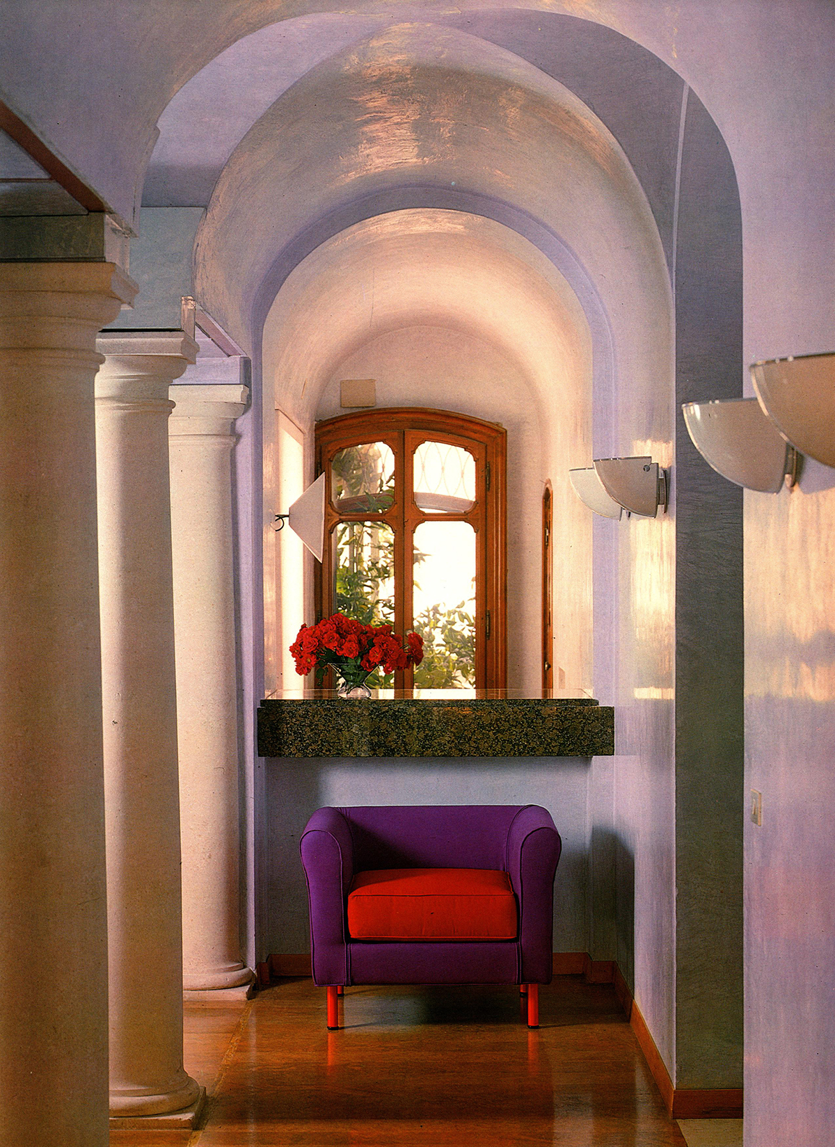 INTERIORS IN COLOR7