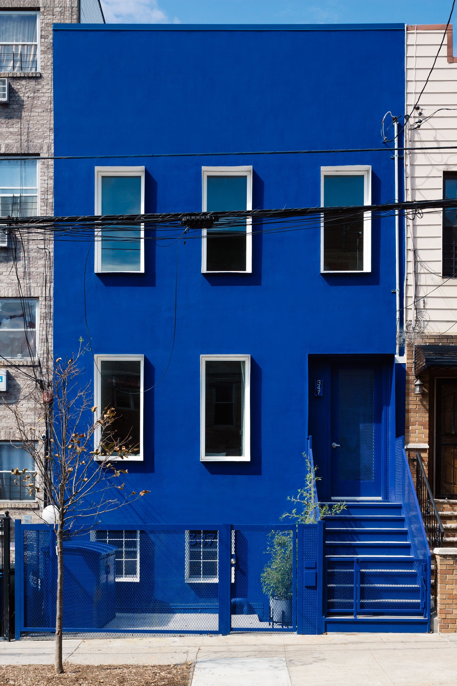 LOT-blue-building-brooklyn-brian-ferry-12