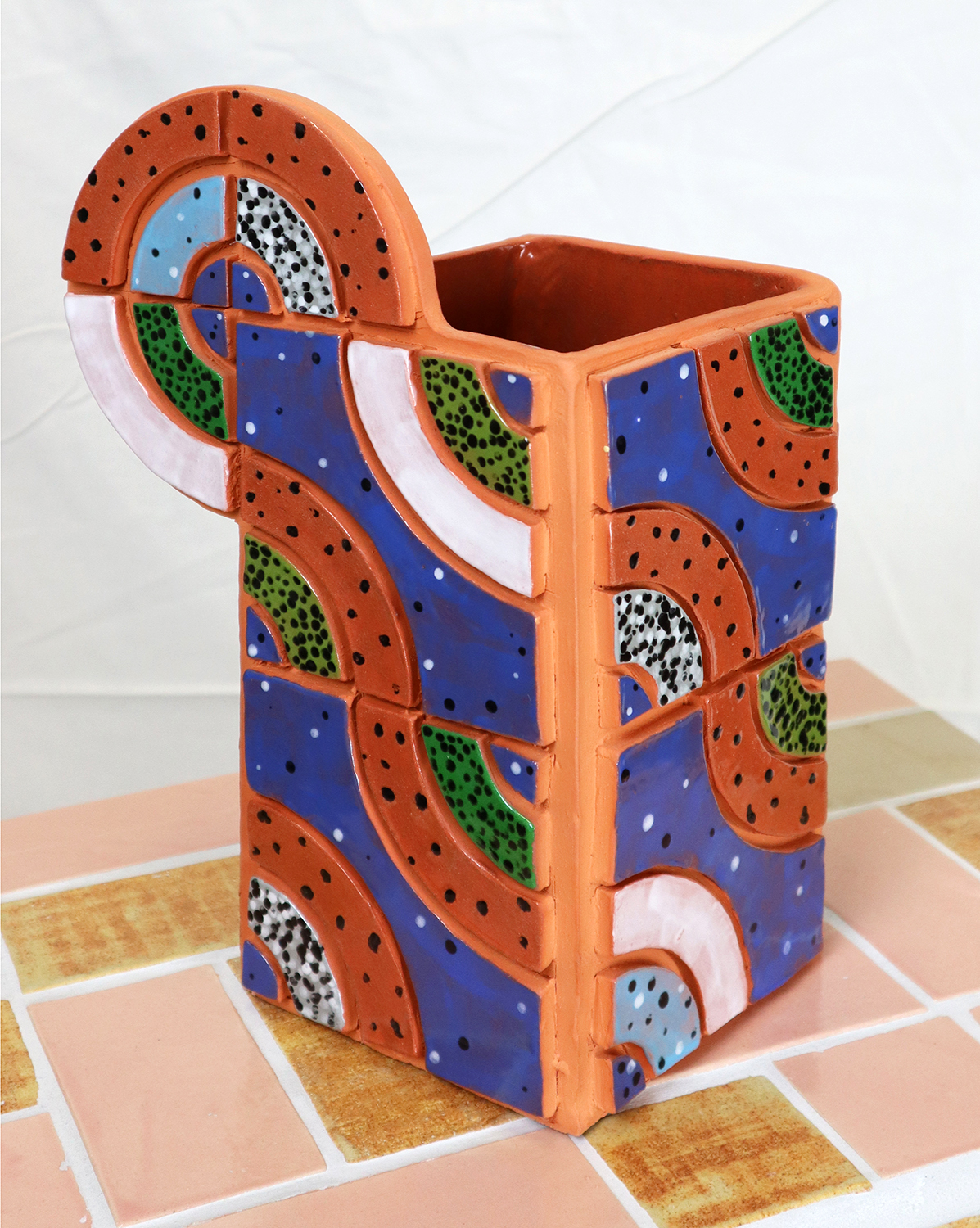 Snake_trail_vase