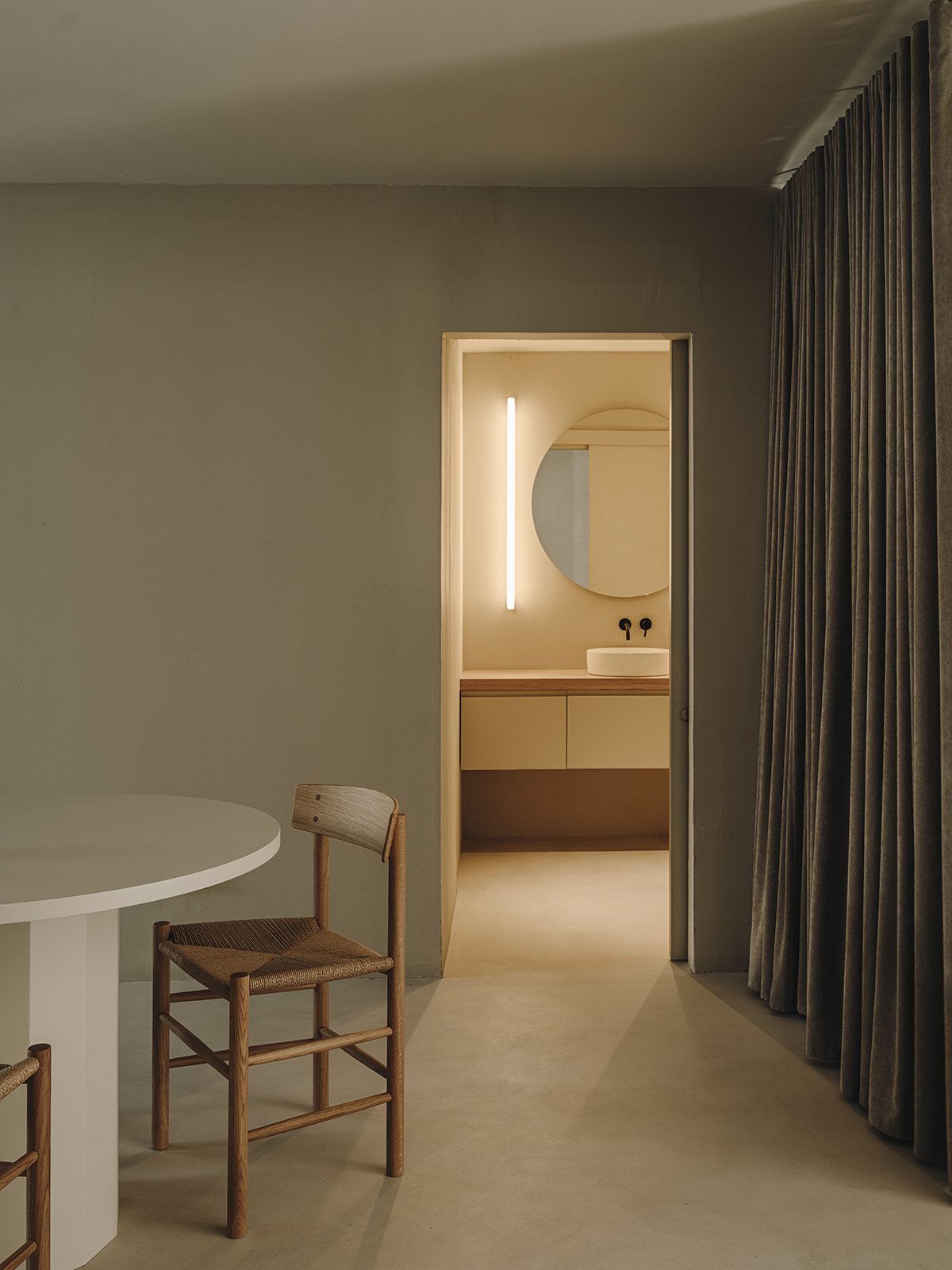 Isern Serra Six N. Five interior