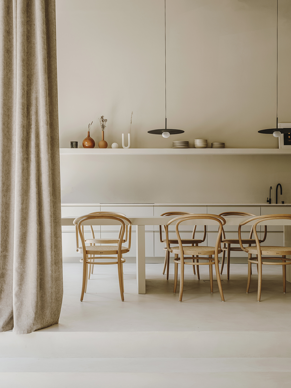 Isern Serra Six N. Five interior