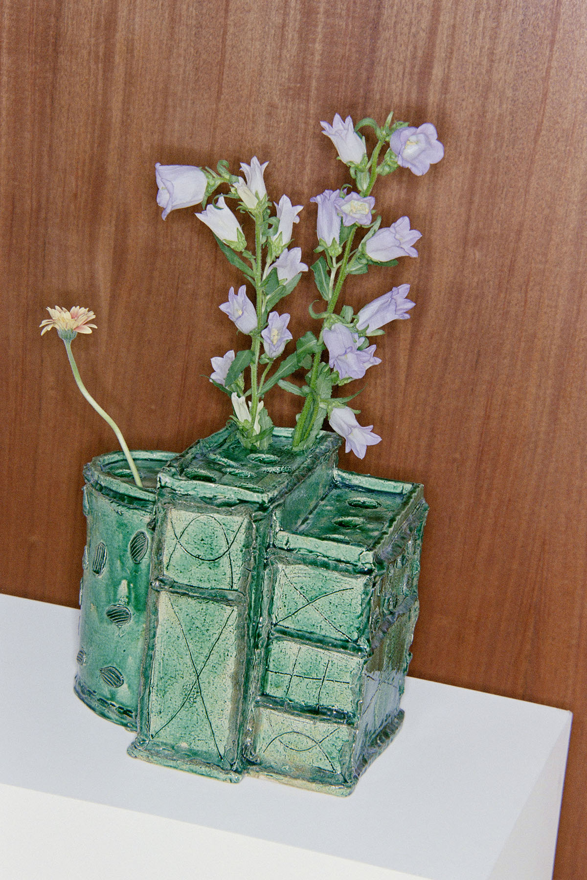 JSG_Jordan McDonald_Ceramic Flower Vase_5 Sight Unseen