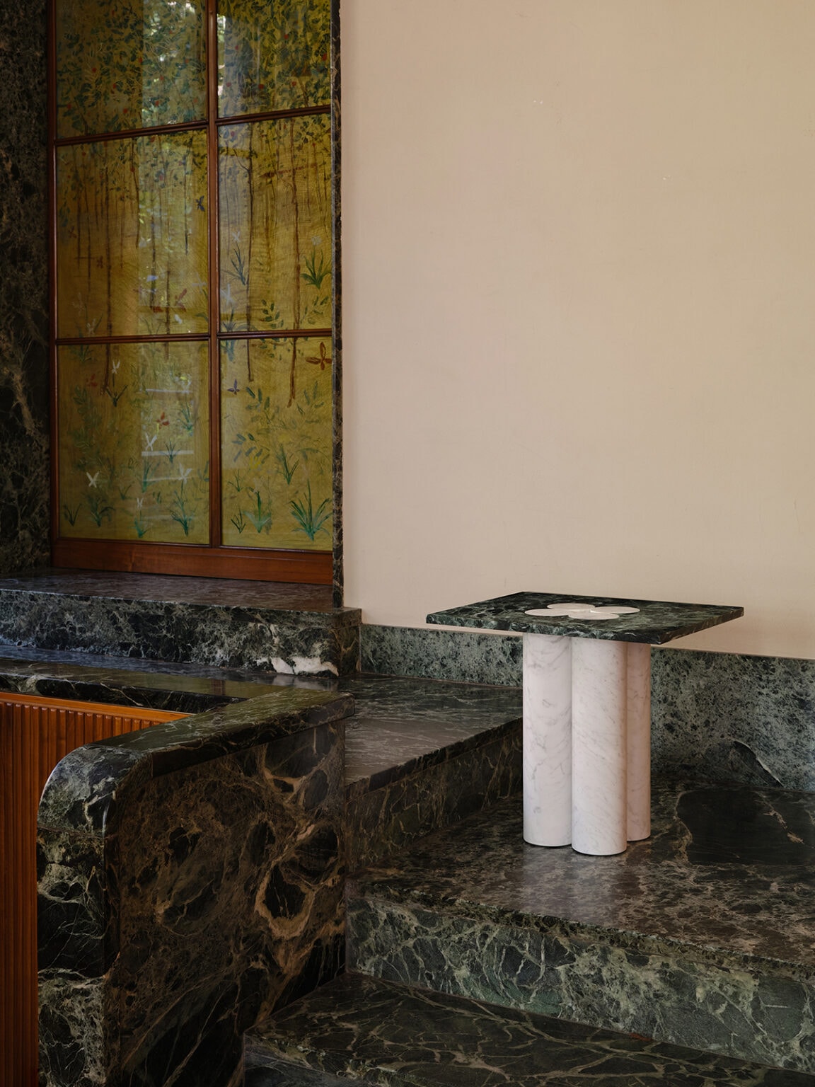 A Modernist Villa Outside Milan Provided the Backdrop for This Stellar ...