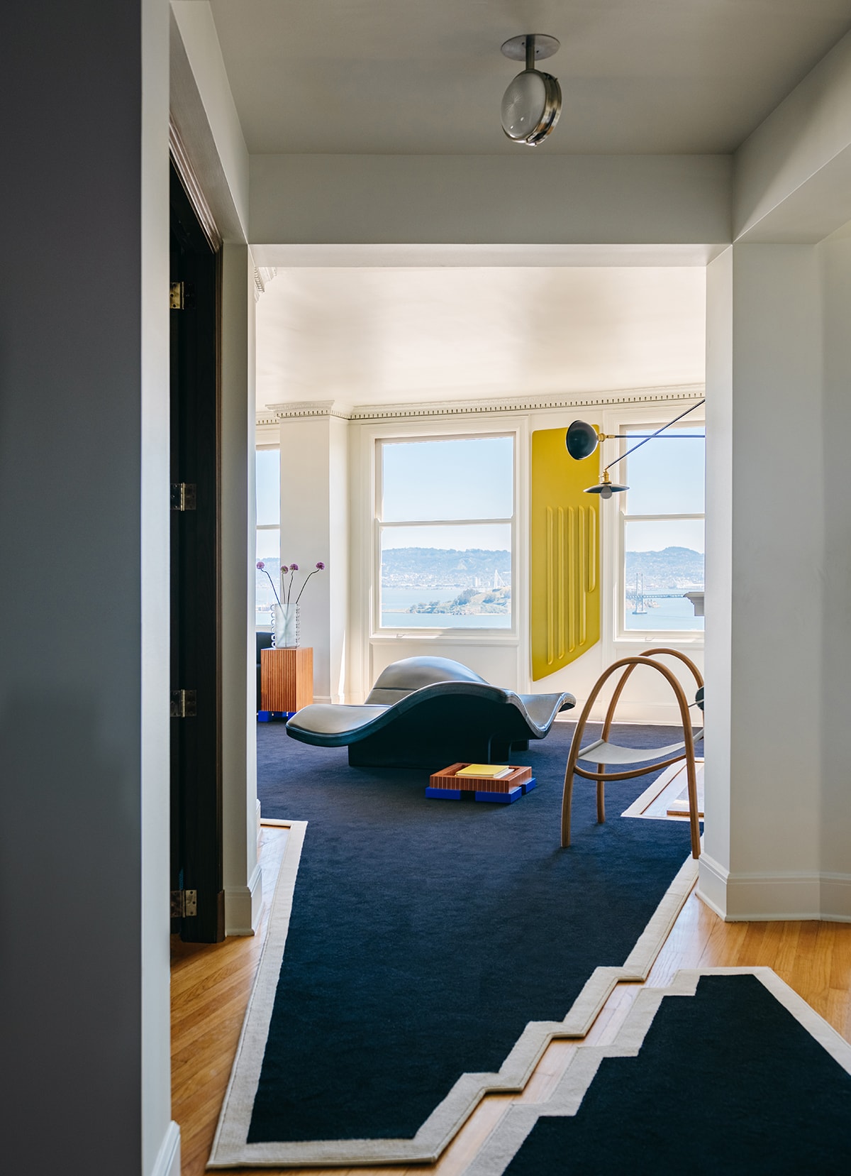 A San Francisco Penthouse That Pays Reverence to Art Deco Icons - Sight ... - Sight Able Trem Town Penthouse Bedroom Design